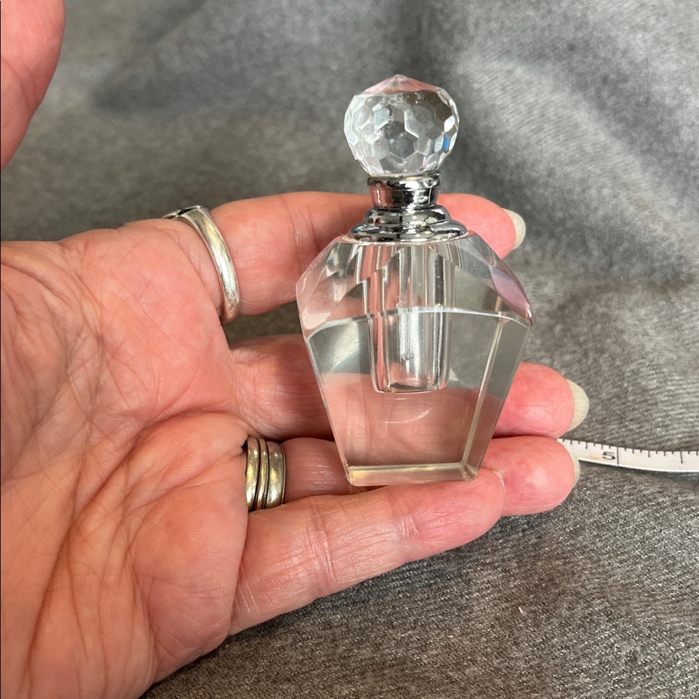 Crystal Perfume Bottle - Picture 8 of 8